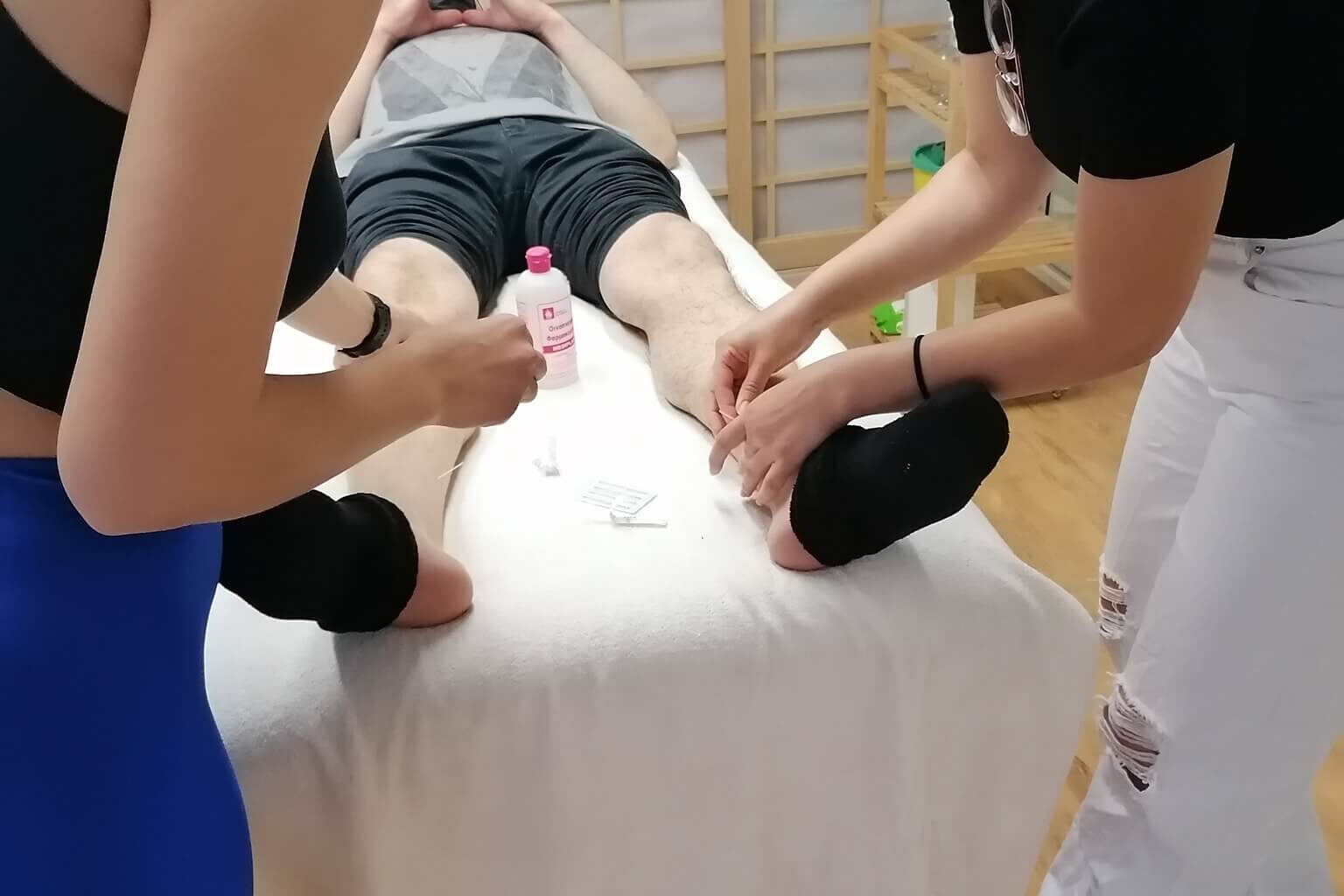 Acupuncture Training Clinic - International Academy of Acupuncture
